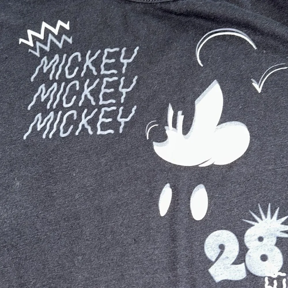 Disney’s Mickey Mouse 🐭🏰 Chill Oh Boy 👦 Tee Shirt 👕